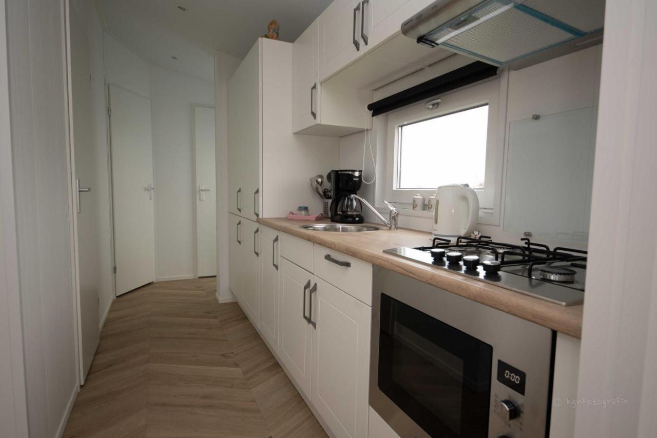 Chalets Op Minicamping Dorpszicht Gapinge Exterior foto